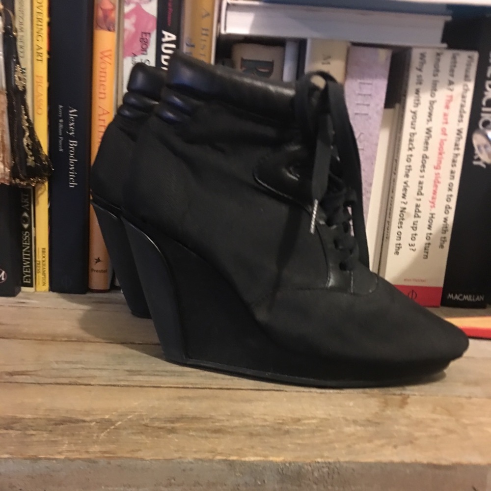 Adidas SLVR wedge sneaker Size 9